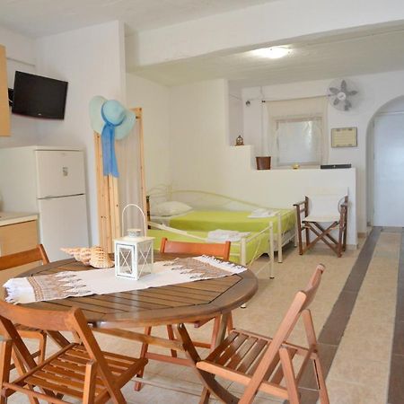 Milos Apartments Kardapis Ground Floor Klima (Milos) Exterior foto