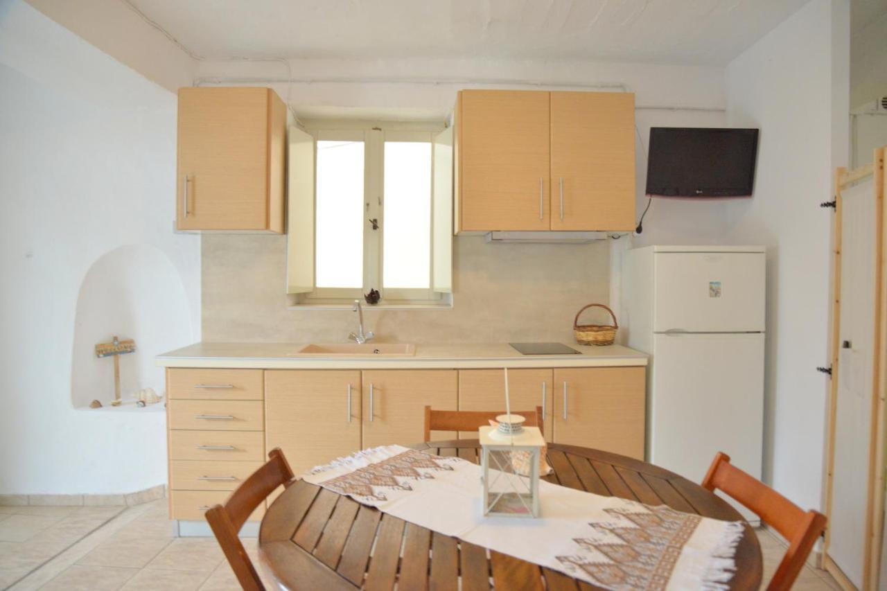 Milos Apartments Kardapis Ground Floor Klima (Milos) Exterior foto
